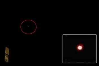 Очевидец снял на камеру ярко-красный НЛО над Нью-Джерси