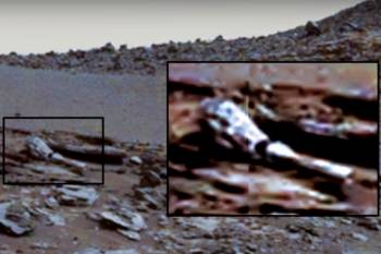 Предмет, похожий на руку робота, был обнаружен на фотографиях Марса