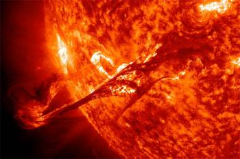 Супервспышка уничтожит ли сегодня Солнце жизнь на Земле