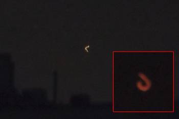 В ночь фейерверков над Ираном пролетела группа НЛО