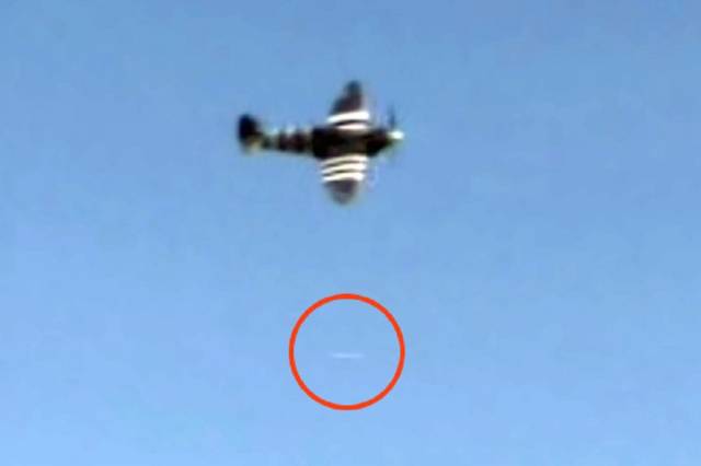 НЛО пролетел под самолётом в Херн-Бей